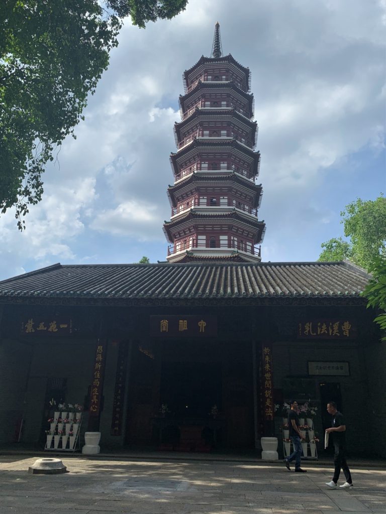 liurong temple